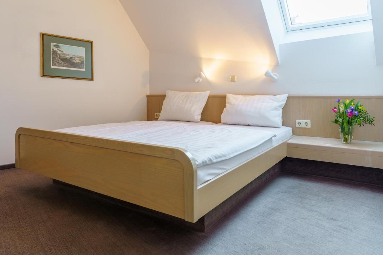 Hotel Sonne Gottmadingen Ngoại thất bức ảnh