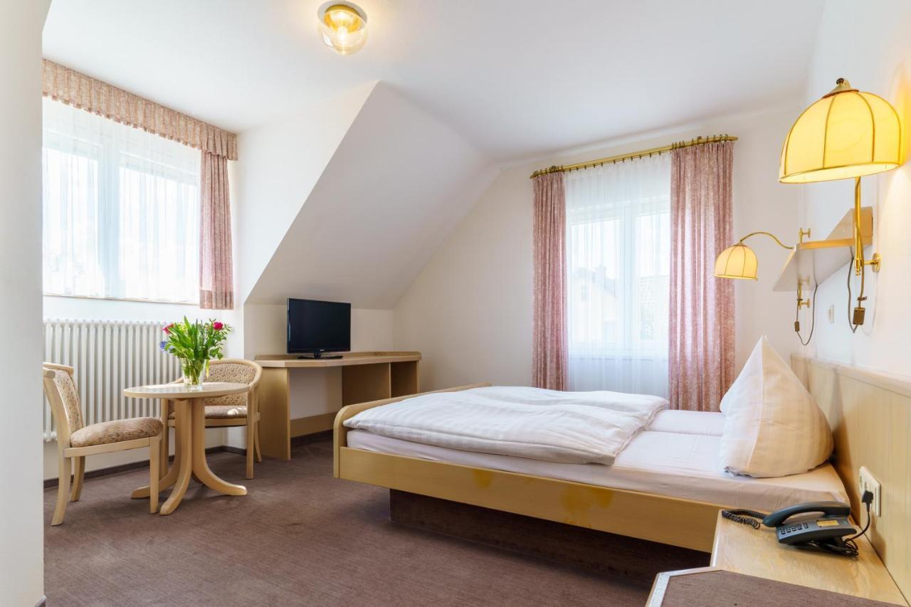 Hotel Sonne Gottmadingen Ngoại thất bức ảnh