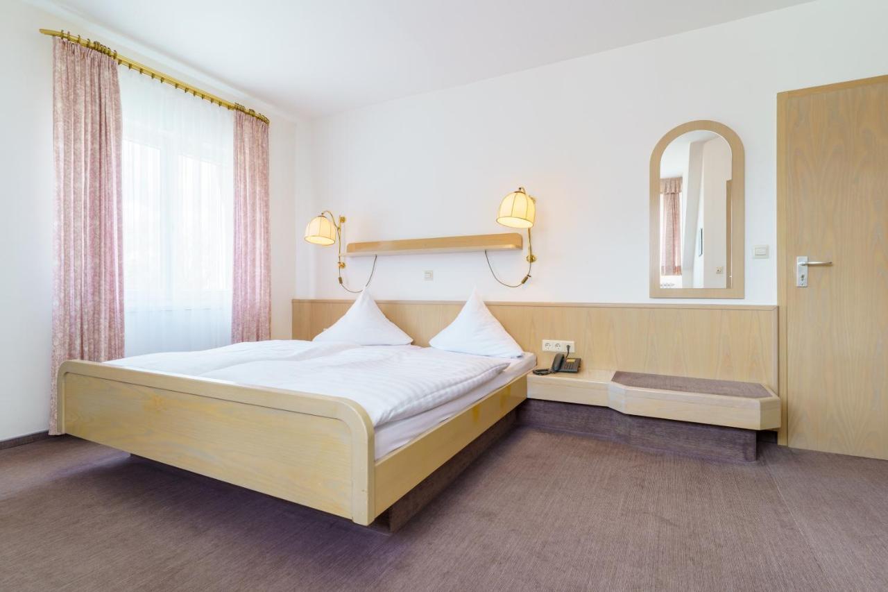 Hotel Sonne Gottmadingen Ngoại thất bức ảnh